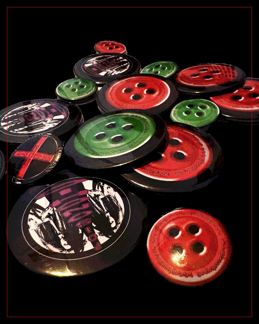 3 Random Pin buttons